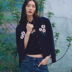 【刘雯同款】ER*** 花朵装饰针织开衫25年早秋新品立体钩花毛衣