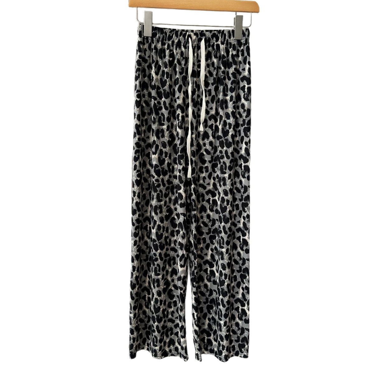 Pantalones de seda de hielo con estampado de leopardo marrón retro americano para mujer verano 2024 nuevos pantalones de pierna ancha rectos sueltos image 3