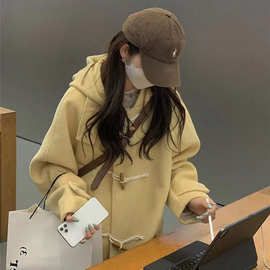 毛呢外套女2026新款鹅黄色牛角扣大衣秋冬季小个子韩系温柔风衣厚
