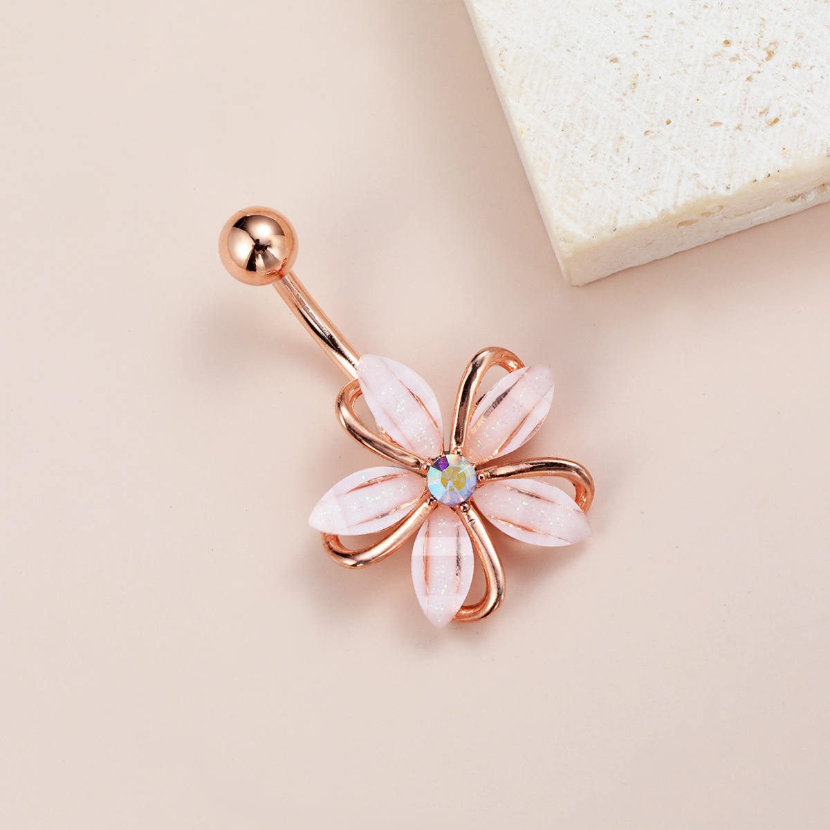 Piercing nombril fleur avec inlay diamant bijou de corps_voghion.com