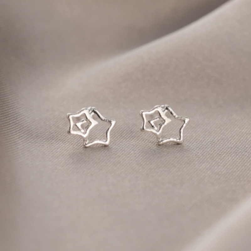 Pendientes de Borla de Lujo Ligero y Alta Gama para Mujer, Clips para Orejas sin Perforación, Pendientes Asimétricos de Perlas para Otoño e Invierno.