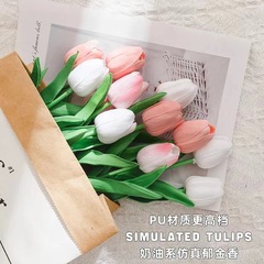 迷你仿真PU郁金香家居装饰摆件花束批发植物手捧婚庆假花造景道具