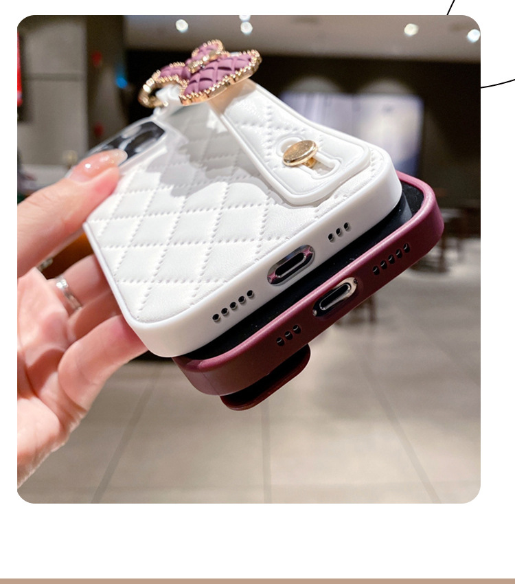 Ốp lưng iPhone da giả hình thỏ kiểu Chanel có dây đeo cổ tay và giá đỡ — [Màu tím] Dây đeo cổ tay thỏ hình thoi phong cách thơm nhỏ chi tiết 5