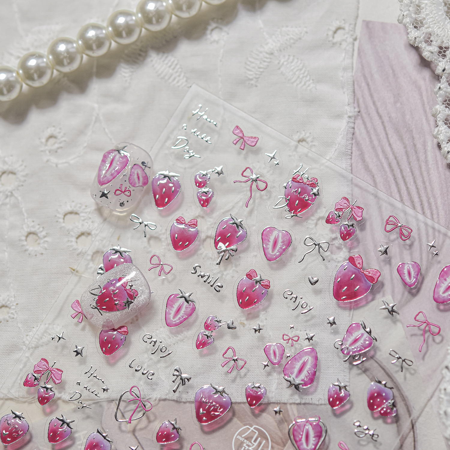 Nail art nuevo metal nail art pegatinas bricolaje caliente dulce hielo transparente pegatinas de uñas pegatinas de joyería de fresa rosa al por mayor