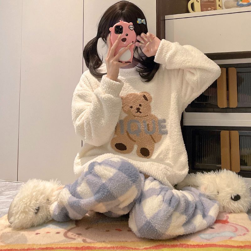 Women's pajamas, autumn/winter 2026 new collection, soft and fluffy teddy bear design, cute half-fleece, fleece-lined, and thickened loungewear set Women's pajamas, autumn/winter 2026 new collection, soft and fluffy teddy bear design, cute half-fleece, fleece-lined, and thickened loungewear set