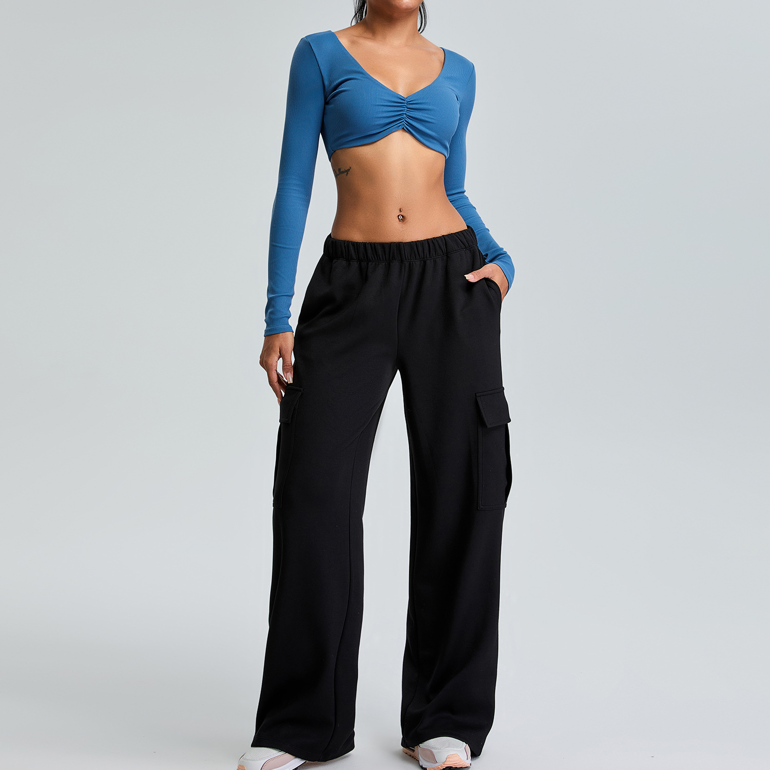 Nuevo set de yoga de manga larga transfronteriza para mujeres pantalones de trabajo rectos sueltos set de ejercicio de secado rápido al aire libre