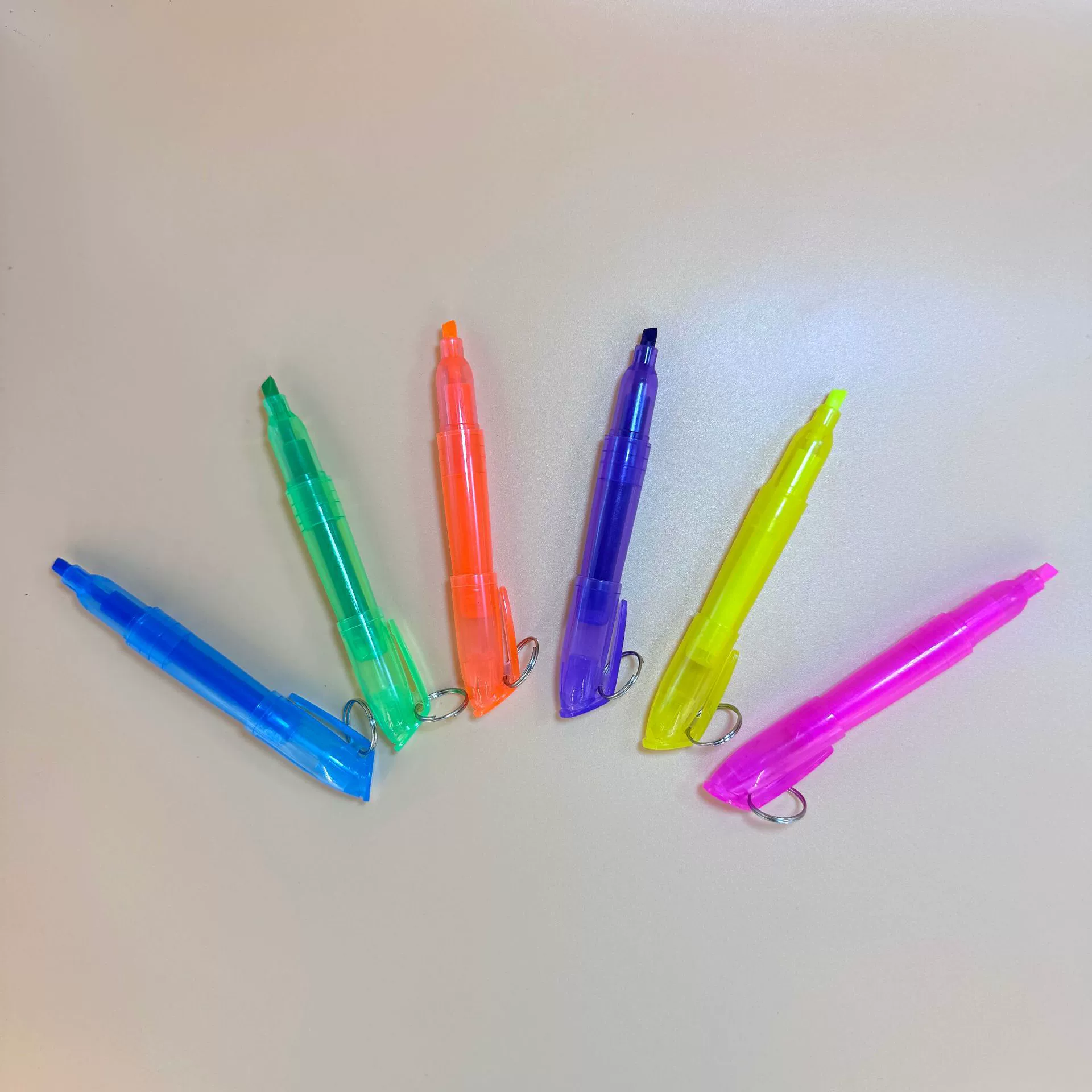 Производитель supplies colored highlighter with iron hook mini highlighter color notes and marking pen