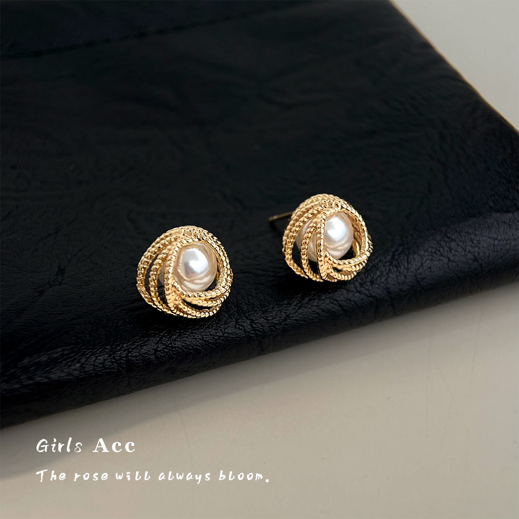 eryu7_0007_耳语场景新水印 拷贝 7.jpg