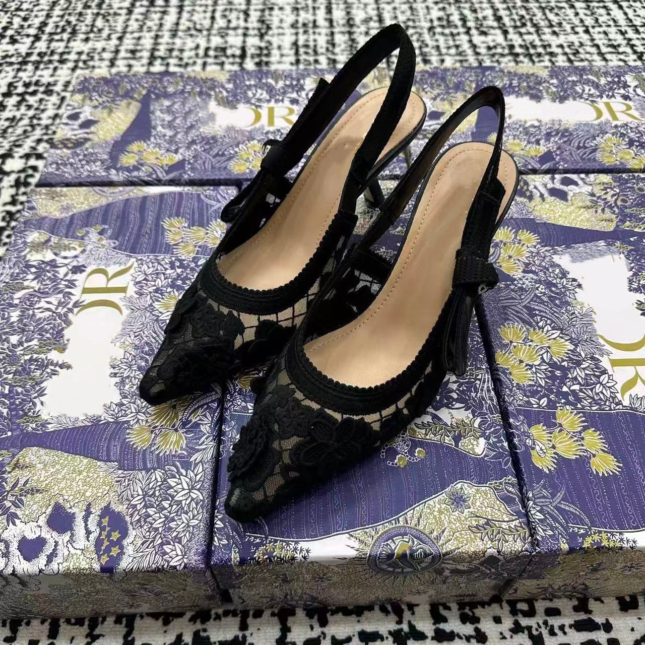 High-End~Cross-Border Top Quality Cat-Heel For Women D New Model Embroidered Knit Backless Closed-Toe Shallow Sandals With Butterfly_vogvips.com