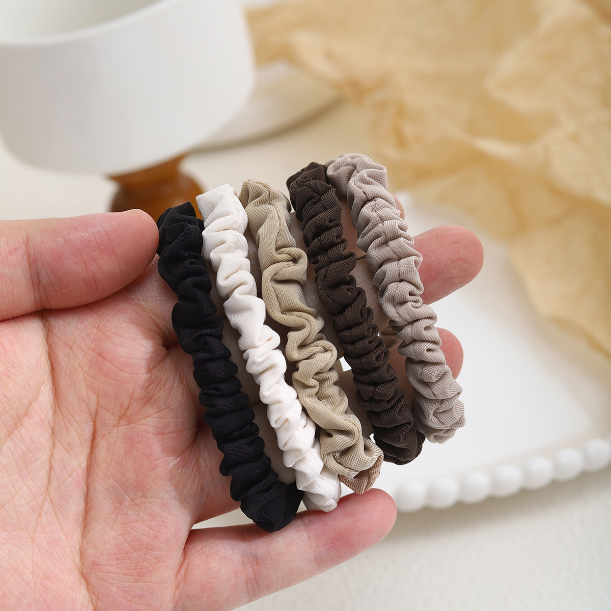 Versión coreana de tela, lazo para el cabello del intestino delgado, estilo femenino, accesorios para el cabello hechos a mano de bricolaje, material para sombreros, lindas bandas de goma para atar el cabello