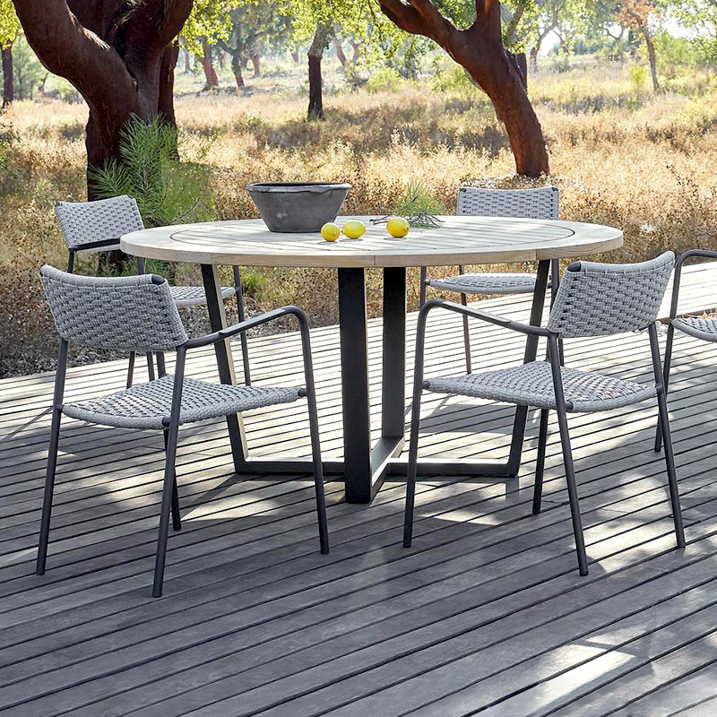 Mesas y sillas de exterior para patios de villas, mesas de aleación de aluminio impermeables y resistentes al sol, conjunto de sillas de ratán para terraza de jardín. image 5