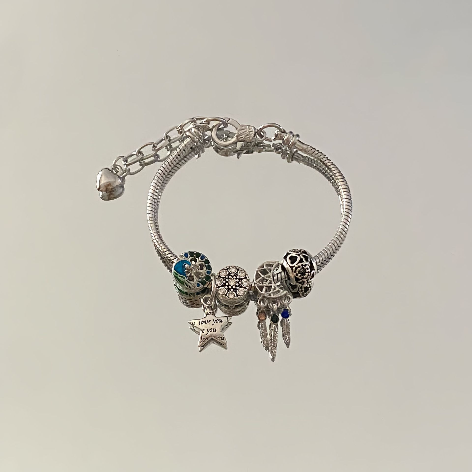 Bracelet en perles avec pendentif attrape-rêves queue de poisson_voghion.com