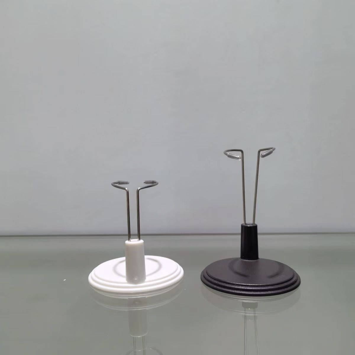 Soporte Ajustable para Muñecos de Algodón de 20 cm con Base de Exhibición