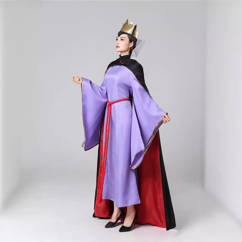 グリム童話白雪姫の後のお母さんの役は悪辣な皇后の継母のコスプレの劇の演出の服装を演じます。|undefined