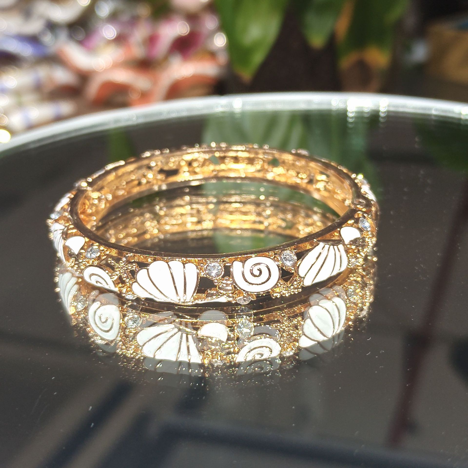 S202511037-30 white (zinc alloy) material