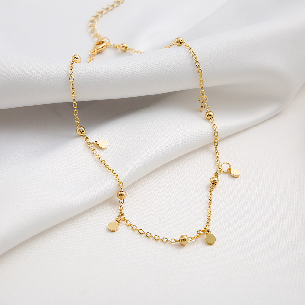 Collana con ciondolo a forma di stella e luna per donna elegante_voghion.com