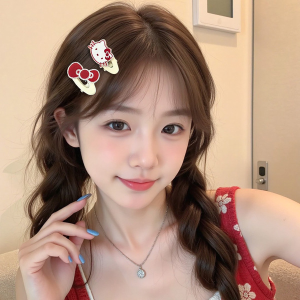 Cute hairgrip with bow
