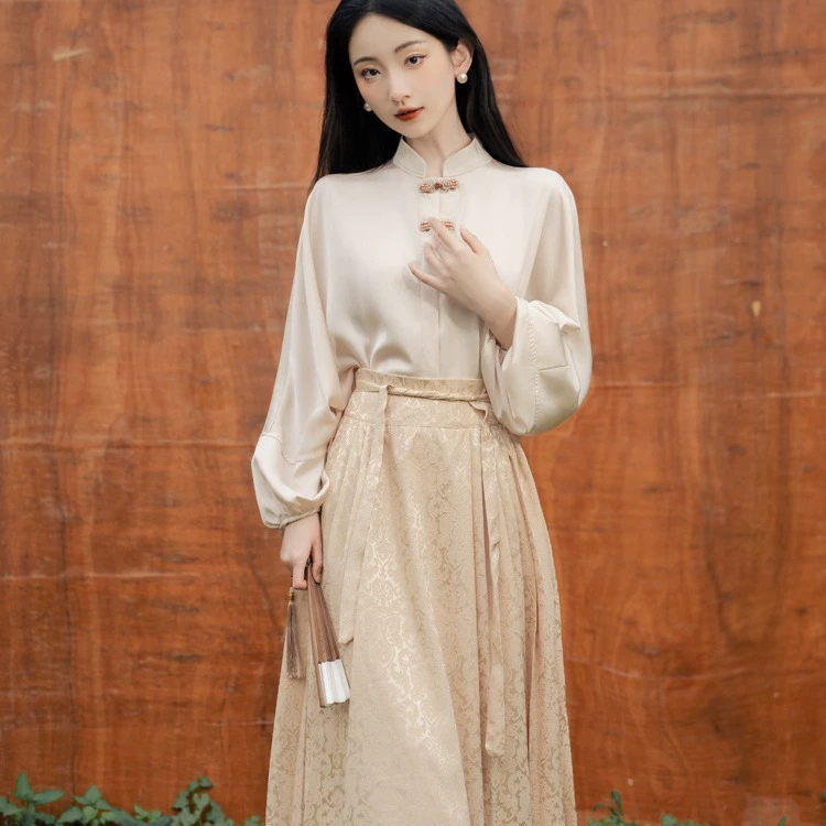 Реальный выстрел новой китайской куртки + верхняя юбка с конским лицом