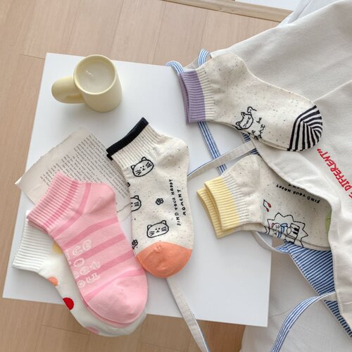 Mekki Zhuji Women's Spring and Autumn Cartoon Cute Animal Cotton Sweat Absorbent Breathable Commute Simple Rest Socks