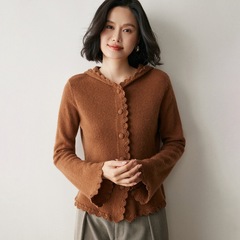 2025秋冬款女纯色山羊绒手工花边连帽开衫喇叭袖针织羊毛衫外套