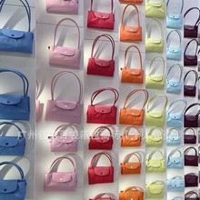 ��Ʒ�|�������70����������Ӱ�б����μ�������p�狌��ͨ�ڰ�