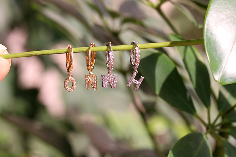 5g Weight Zircon Inlay Material Earrings Classification Anniversary, Business, Wedding, Travel, Birthday, Festival Occasion Copper Material Letter Pattern Women'S Gender Inlaid Zircon Design Fashion Style Gold Color Fashion New Zircon 26 English Letters Single Earrings 12