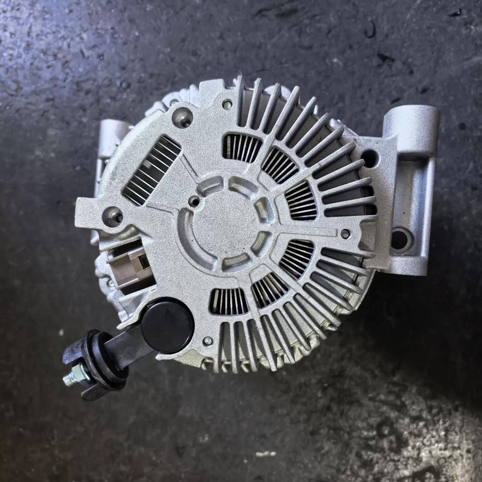 A003TJ0991 6E5T10300BD 14V150A 6PK FUSION3.0 2006-2009 3PI
