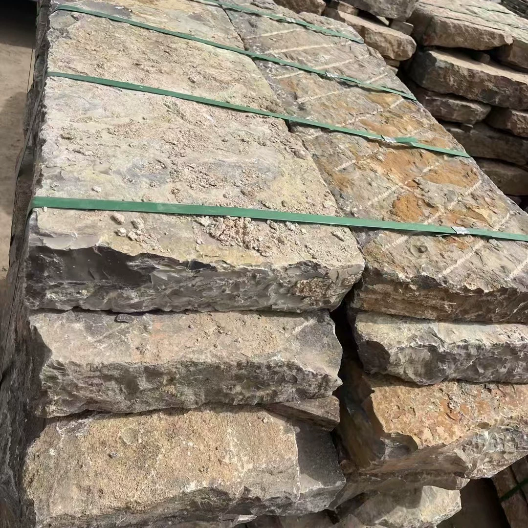 Резка плит из голубого камня, старых каменных плит, древних садовых ландшафтов, брусчатки, старых каменных плит, старых каменных полос, парковых камней.