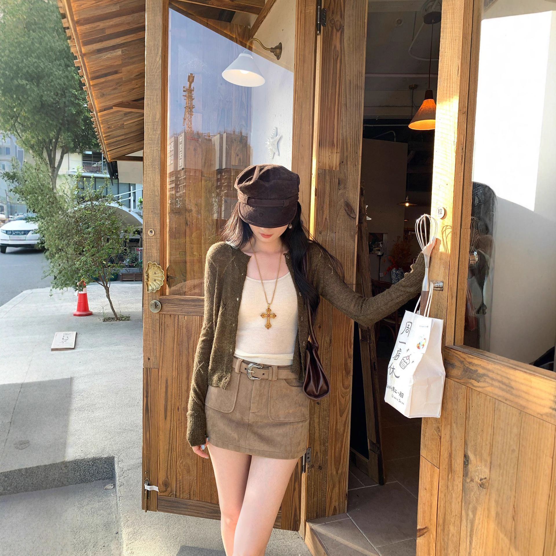 Maillard Wears Brown Cut Out Short Sweater Jacket for Women in Autumn and Winter New Wool Blended Slim Knitted Cardigan