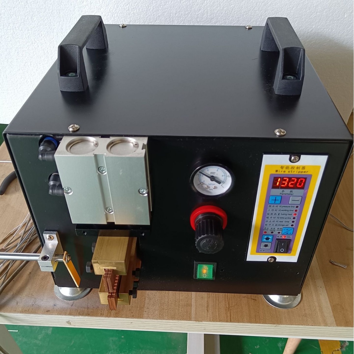 屏蔽线热熔切断机 高频金属塑料焊接机 屏蔽线剥线切皮机现货现发