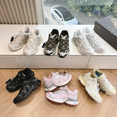 2025 新しいアウトドアスポーツシューズスター同じスタイルピンク耐摩耗性カジュアルランニングシューズ厚底高さ増加お父さん靴女性のための