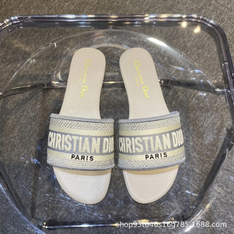 D's 刺繍スリッパ レディース フラットスリッパ 2025 夏新作 レタープリント キャンバス カジュアル 万能 レディース スリッパ|undefined