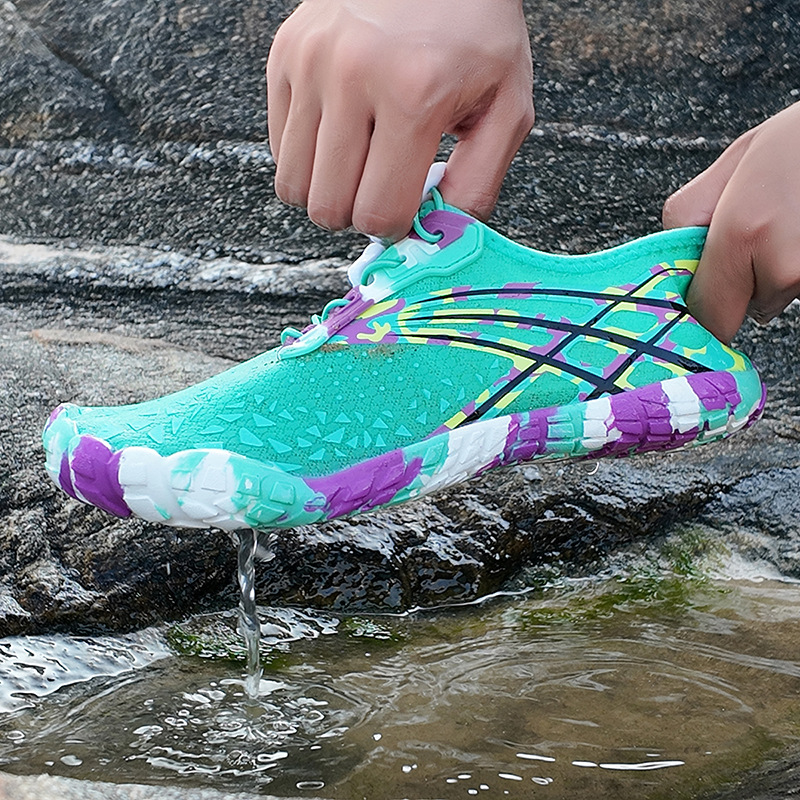 Zapatos de ejercicios de mujeres, zapatos de baño de tacones altos descalzos, zapatos de acondicionamiento de salud, zapatos transfronterizos transpirables, zapatos de secado rápido, zapatos anti-deslizantes, zapatos para hombres y mujeres.