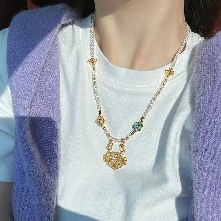 新しい中国風のオリジナル古代サンドゴールド鯉平和如意ロックペンダント真珠貝ネックレス女性の新しいスタイルのシンプルな個性|undefined