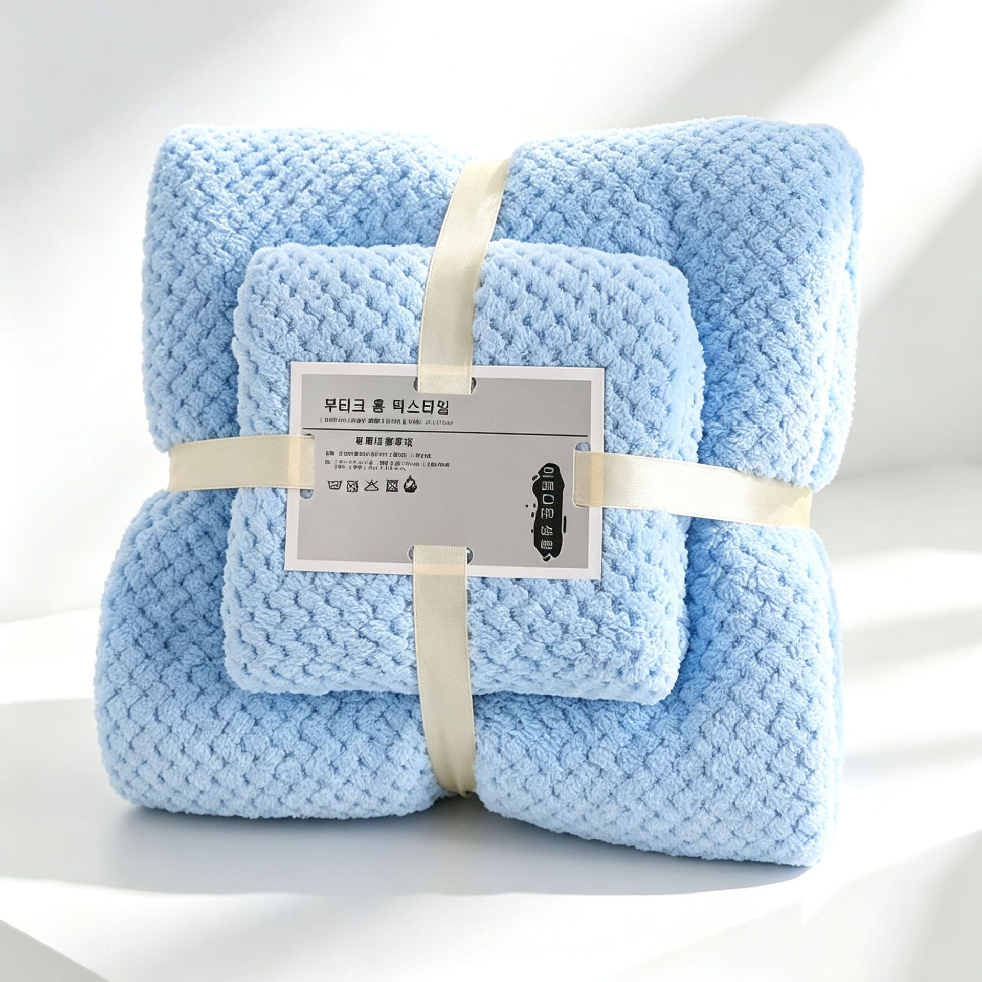 Pineapple toalla de coral toalla de baño de peluche dos piezas engrosada absorción de agua toalla de toalla de baño doméstica conjunto de baño al por mayor