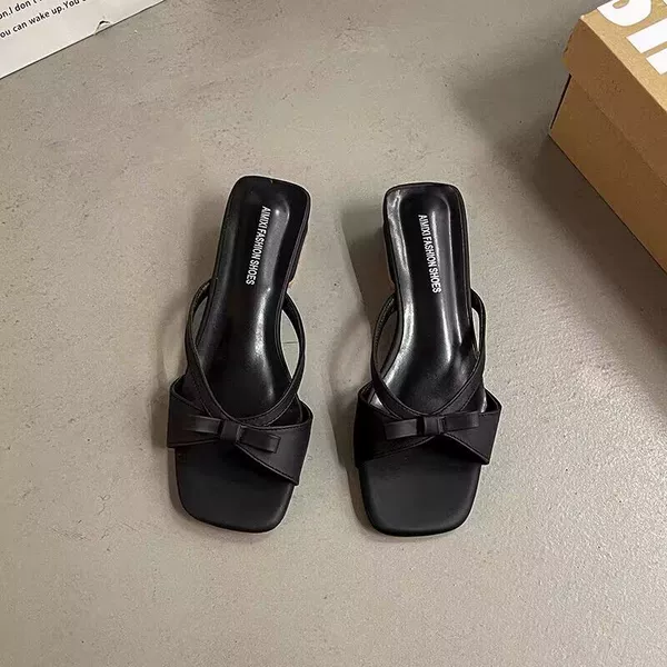 Чёрный