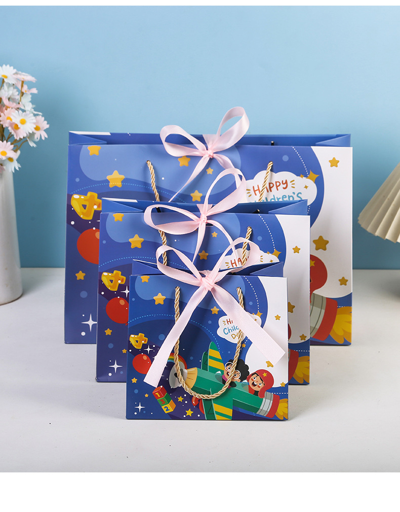 卡通飞船礼品袋_10.jpg