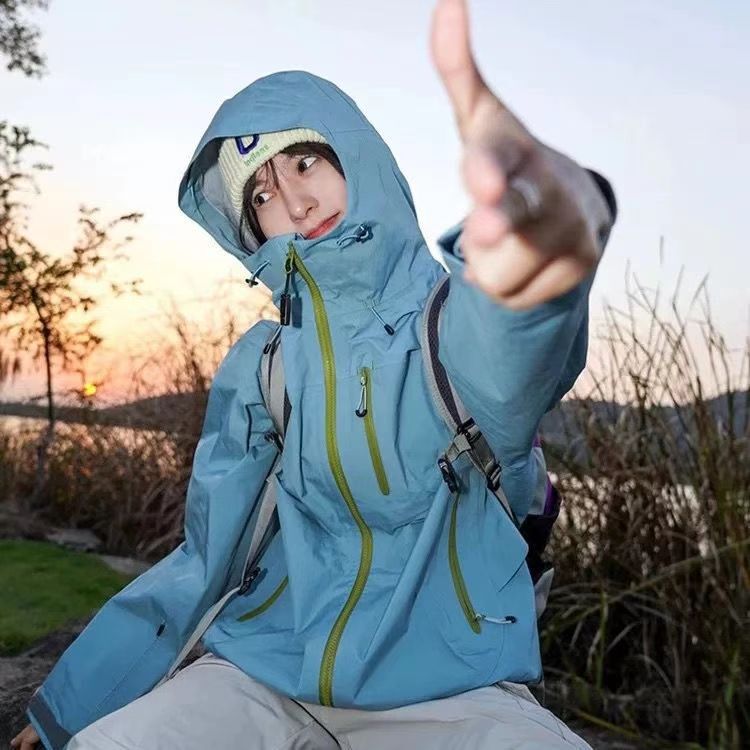 Jackets for Men and Women in Spring and Autumn, Thin Windproof Outdoor Mountaineering Clothing, Loose Jackets, Couple Hooded Jackets for Women