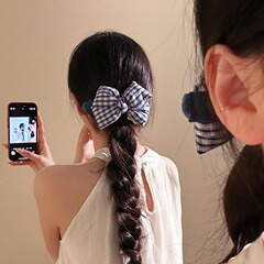 韓国の青いチェック柄の立体的なリボンの女性用怠惰なヘアピン、ハイエンドで多用途なヘアピン、後頭部のカモノハシの頭飾り