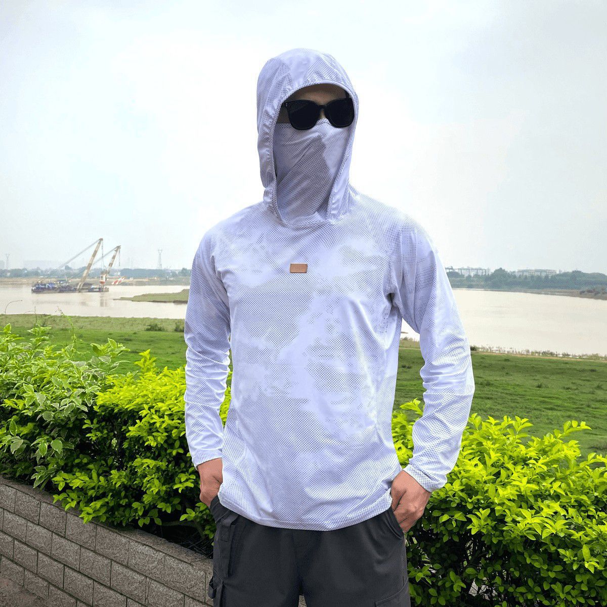 網眼氷糸日焼け止め服新型男性夏超薄迷彩マスク釣り通気氷糸速乾釣り服