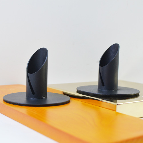 New  Black Iron Candlesticks European Style Desktop Simple Slanted Candlesticks Wholesale Metal Candle Holders
