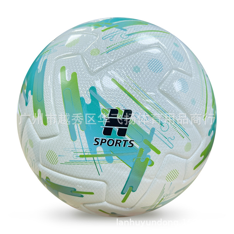 New Model Direct Supply from Manufacturer Wholesale Non-Slip Football Sports Entertainment Size 5 Ball for Competition Training and Competition Pu Customized Wholesale