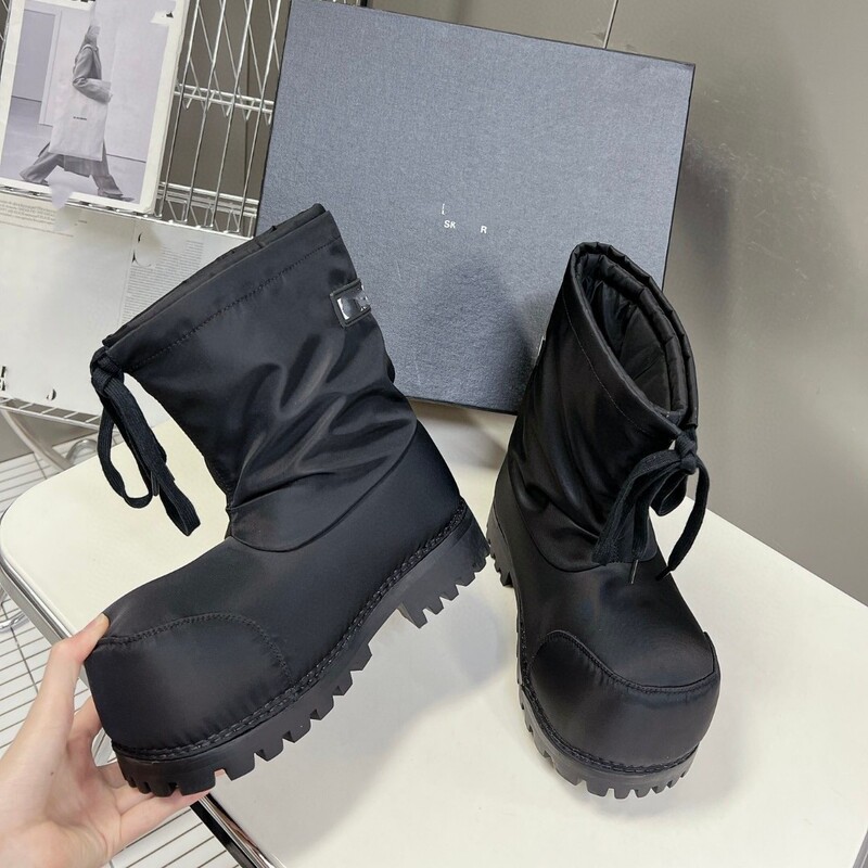 European and American Style 23 New Winter Waterproof Non-slip Short Boots Skiing Snow Boots for Men and Women Thick Sole Heightened Big Toe Shoes