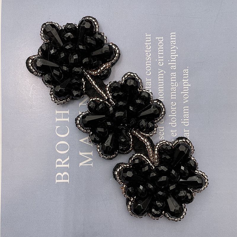 厂家现货批发手工钉珠花朵布贴饰品 3朵花钉珠鞋花服装鞋帽辅料