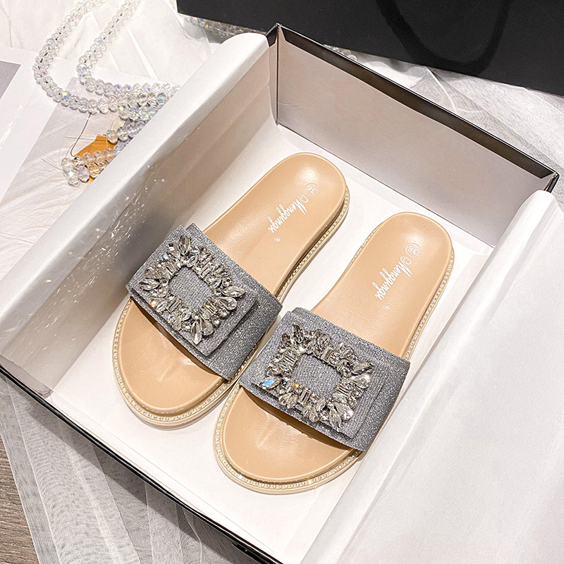 2025 verano nuevo lazo con diamantes de imitación hebilla cuadrada plana casual zapatillas de mujer sandalias de una tira para mujer ropa de exterior talla grande 41_voghion.com
