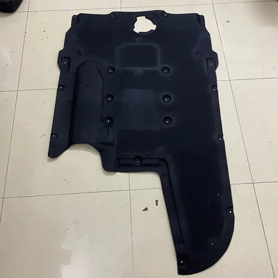 BMW – Underbody protection plate/engine baffle Underbody Shield