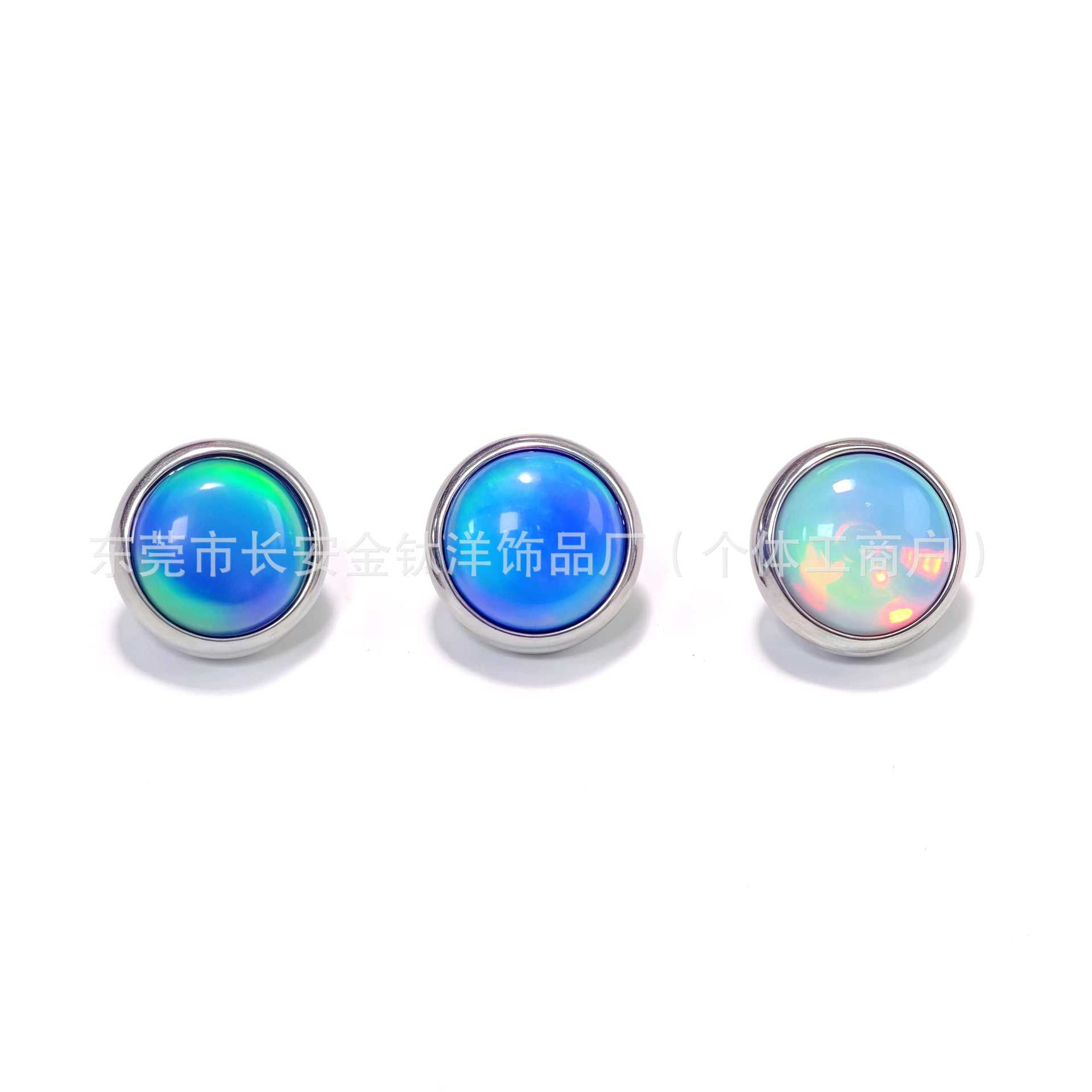 Pointed titanium steel lip stud product view