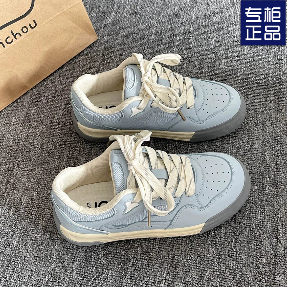 Лёгкие женские туфли на толстой подошве, весна 2025, популярный гонконгский стиль, корейский стиль, универсальные белые туфли для женщин