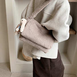 高端小众设计腋下包新款时尚休闲单肩包潮流个性简约的斜跨包热卖