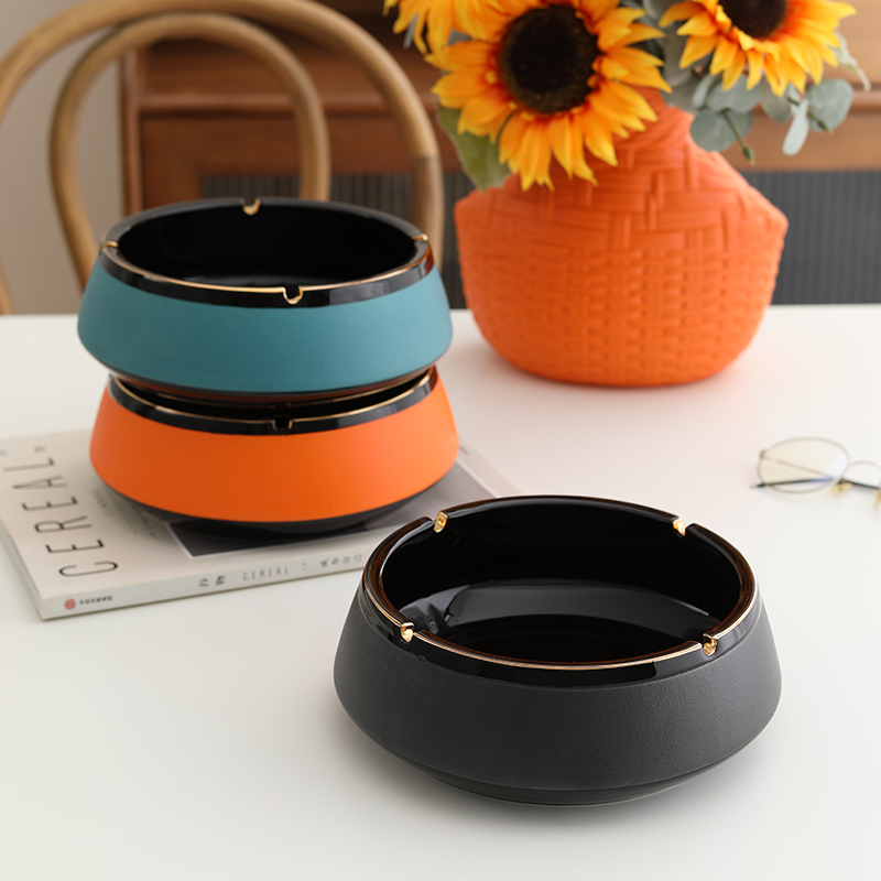 (2개) 창조적 인 성격 추세 하이 엔드 세라믹 재떨이 안티 플라이 애쉬 가정용 거실 사무실 재떨이 빛 럭셔리 하이 엔드 감각